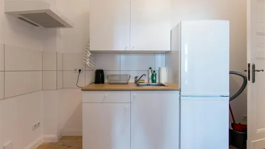 Rooms in Berlin Mitte - photo 9