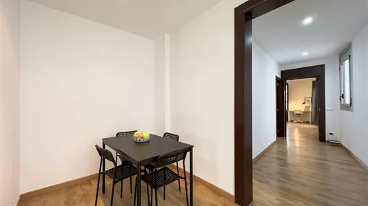 Rooms in Barcelona Ciutat Vella - photo 9