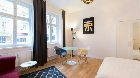 Rooms in Berlin Friedrichshain-Kreuzberg - photo 3