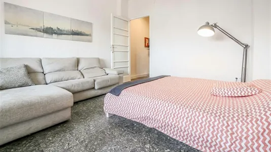 Rooms in Valencia L'Eixample - photo 4
