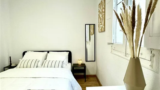 Rooms in Madrid Chamberí - photo 4