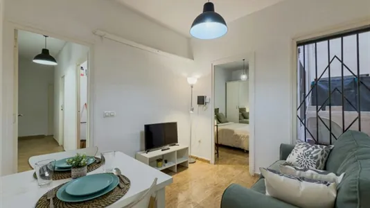 Rooms in Barcelona Sants-Montjuïc - photo 5