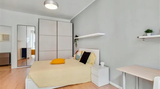 Rooms in Milano Zona 5 - Vigentino, Chiaravalle, Gratosoglio - photo 3