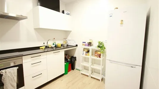 Rooms in Barcelona Eixample - photo 9