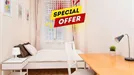 Room for rent, Prague, &lt;span class=&quot;blurred street&quot; onclick=&quot;ProcessAdRequest(7724484)&quot;&gt;&lt;span class=&quot;hint&quot;&gt;See streetname&lt;/span&gt;[xxxxxxxxxxxxx]&lt;/span&gt;