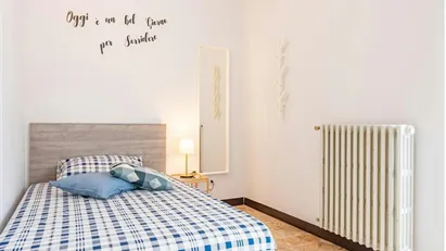 Room for rent in Milano Zona 9 - Porta Garibaldi, Niguarda, Milan
