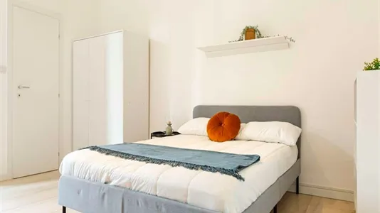 Rooms in Milano Zona 6 - Barona, Lorenteggio - photo 2
