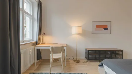 Rooms in Berlin Friedrichshain-Kreuzberg - photo 4