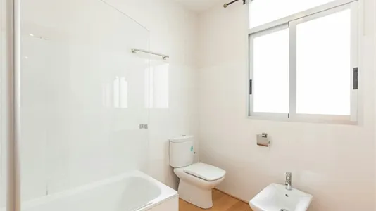 Rooms in Valencia L'Eixample - photo 8