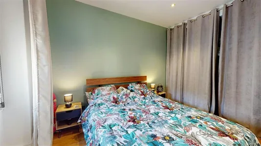 Apartments in Lyon - photo 2