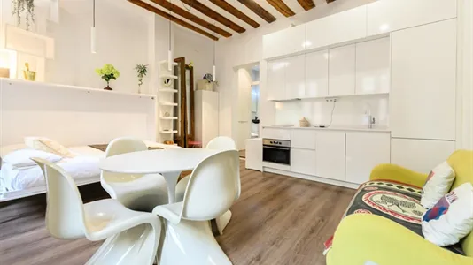 Apartments in Madrid Centro - photo 6