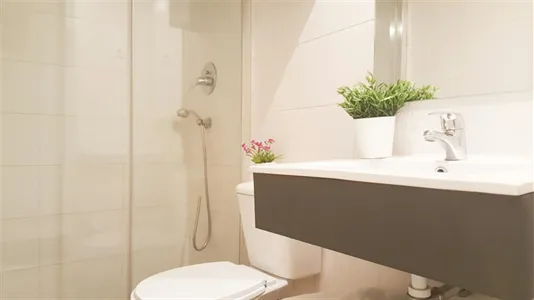 Rooms in Madrid Chamberí - photo 4