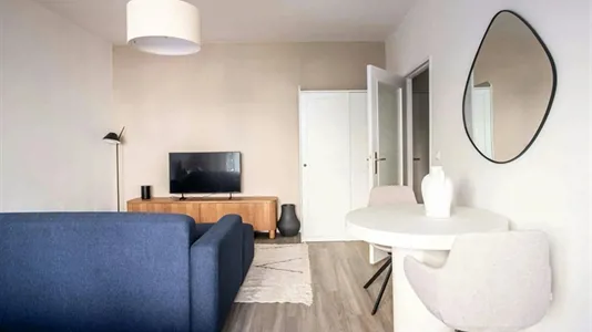 Apartments in Berlin Charlottenburg-Wilmersdorf - photo 1