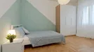 Room for rent, Padua, Veneto, &lt;span class=&quot;blurred street&quot; onclick=&quot;ProcessAdRequest(14129131)&quot;&gt;&lt;span class=&quot;hint&quot;&gt;See streetname&lt;/span&gt;[xxxxxxxxxxxxx]&lt;/span&gt;