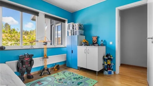 Houses in Botkyrka - photo 12