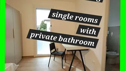 Room for rent in Albignasego, Veneto