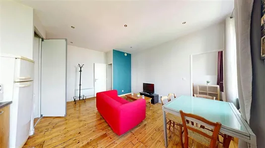 Apartments in Saint-Étienne - photo 2