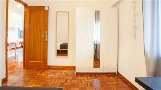 Rooms in Madrid Hortaleza - photo 4