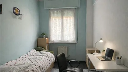 Room for rent in Genoa, Liguria