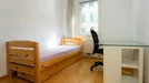 Room for rent, Vienna Margareten, Vienna, <span class="blurred street" onclick="ProcessAdRequest(15110534)"><span class="hint">See streetname</span>[xxxxxxxxxxxxx]</span>