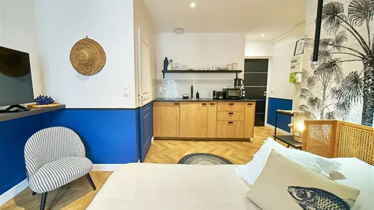Apartments in Lyon - photo 3