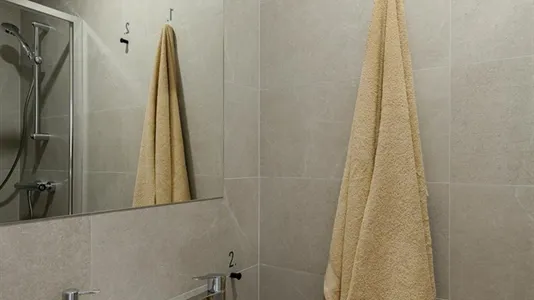 Rooms in Barcelona Les Corts - photo 10