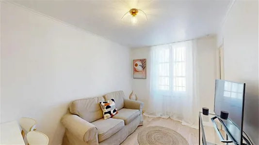 Apartments in Toulon - photo 1