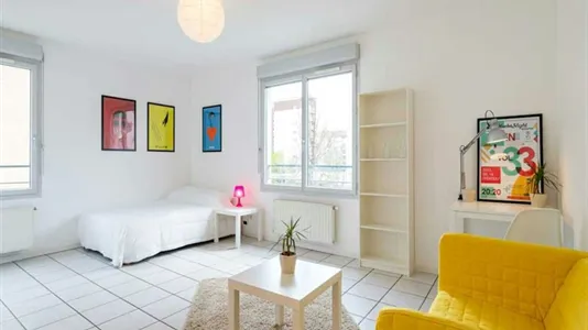 Rooms in Lyon - photo 2