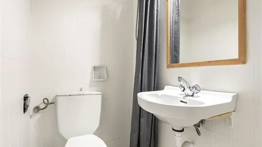 Rooms in Madrid Centro - photo 4