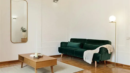 Apartments in Barcelona Ciutat Vella - photo 3