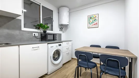 Rooms in el Camí de Vera - photo 7