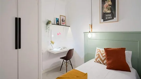 Rooms in Madrid Centro - photo 7