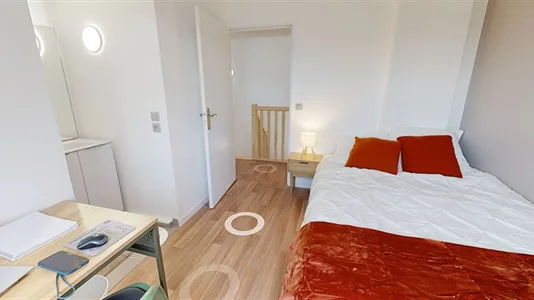 Rooms in Lyon - photo 2