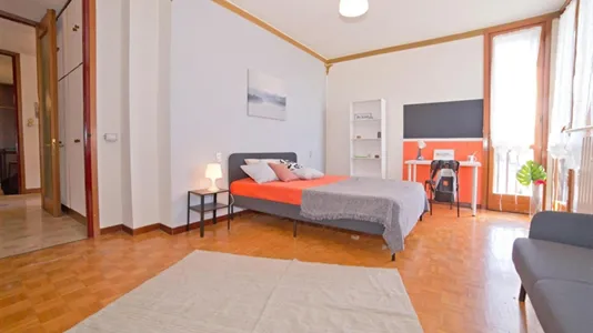Rooms in Lecco - photo 1