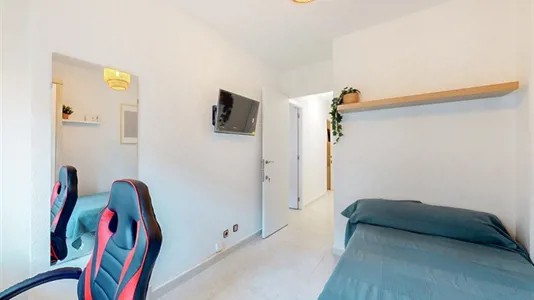 Rooms in Reus - photo 2