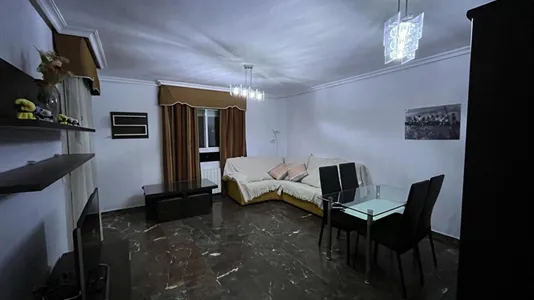 Rooms in Linares - photo 7