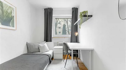Room for rent in Munich Thalkirchen-Obersendling-Forstenried-Fürstenried-Solln, Munich