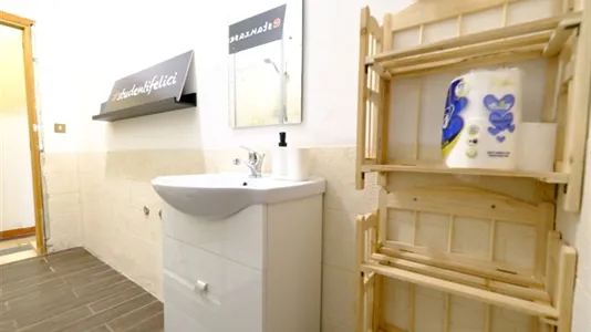 Rooms in Sassari - photo 8