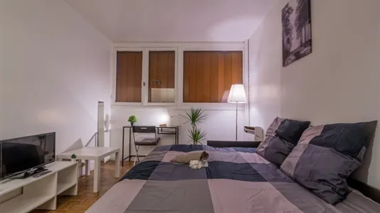 Apartments in Paris 20ème arrondissement - photo 6