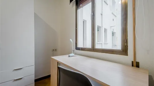 Rooms in Madrid Chamartín - photo 4