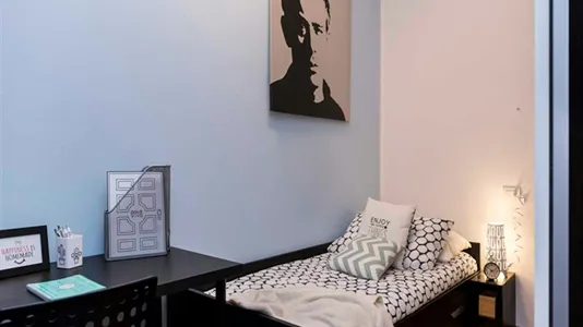 Rooms in Milano Zona 5 - Vigentino, Chiaravalle, Gratosoglio - photo 2