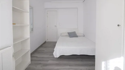 Rooms in Tavernes Blanques - photo 2