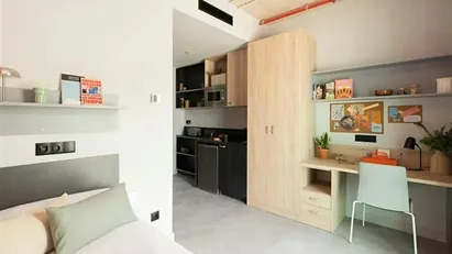Room for rent in Cornellà de Llobregat, Cataluña