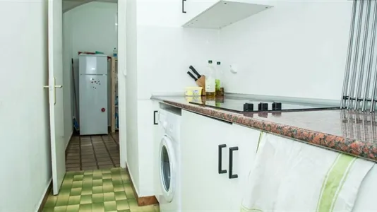 Rooms in Barcelona Ciutat Vella - photo 4