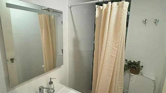 Rooms in Mislata - photo 7