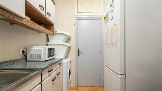 Rooms in Barcelona Eixample - photo 5