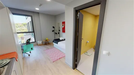 Rooms in Madrid Moncloa-Aravaca - photo 3