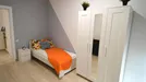 Room for rent, Modena, Emilia-Romagna, &lt;span class=&quot;blurred street&quot; onclick=&quot;ProcessAdRequest(13685780)&quot;&gt;&lt;span class=&quot;hint&quot;&gt;See streetname&lt;/span&gt;[xxxxxxxxxxxxx]&lt;/span&gt;