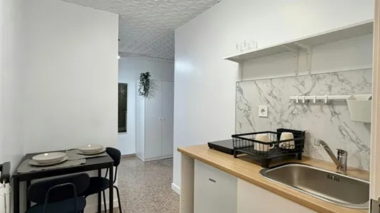 Rooms in Mislata - photo 2