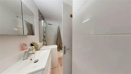 Apartments in Lyon - photo 7